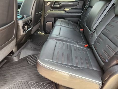 Used 2024 GMC Sierra 2500 AT4X AWD/4WD image 30