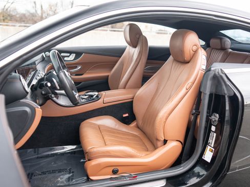 Used 2018 Mercedes-Benz E 400 Coupe w/ Premium 2 Package image 15