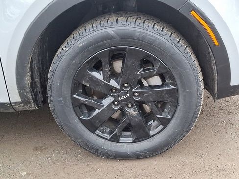 Used 2023 Kia Sorento S w/ Panoramic Sunroof Package image 33