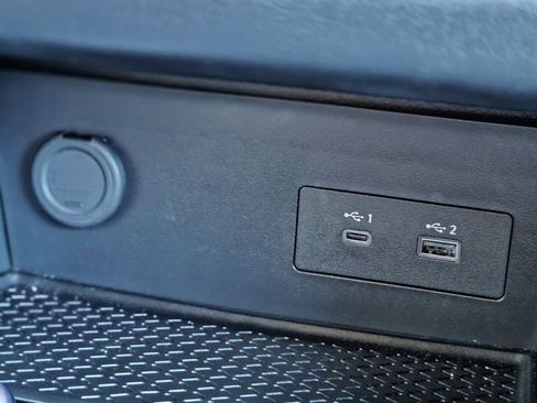 Used 2024 Nissan Pathfinder SV image 25