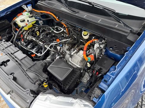 Certified 2024 Ford Maverick Lariat image 30