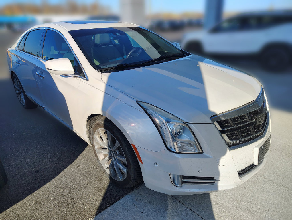 Used 2016 Cadillac XTS Luxury w/ Driver Awareness Package FWD image 3