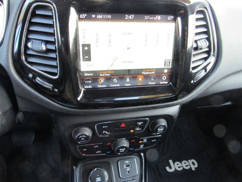 Used 2021 Jeep Compass Limited w/ Sun and Sound Group image 26