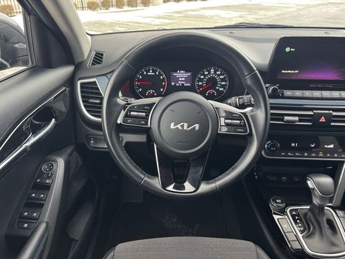 Used 2022 Kia Seltos S image 30