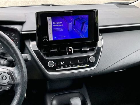 Used 2025 Toyota Corolla LE FWD image 6