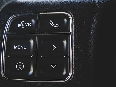 Used 2016 Jeep Wrangler Unlimited Sahara AWD/4WD image 8
