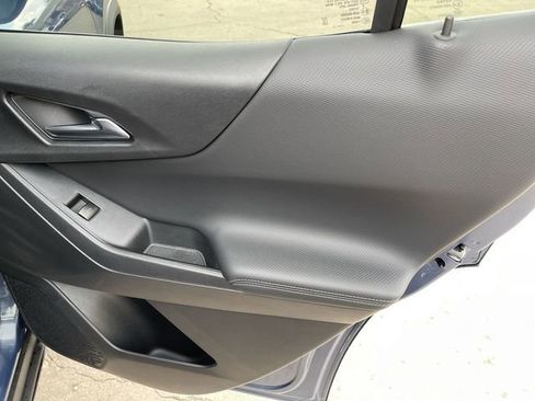 Used 2025 Chevrolet Equinox LT FWD image 14