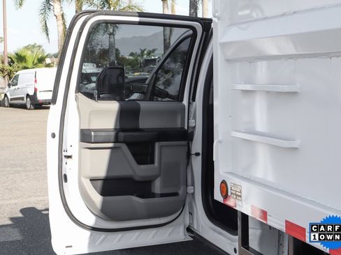 Used 2017 Ford F450 XL w/ Power Equipment Group image 32