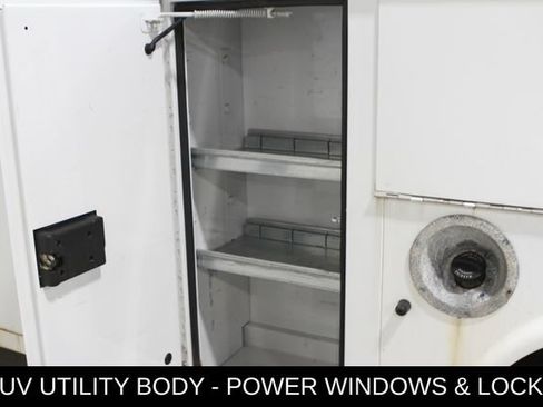 Used 2014 Chevrolet Express 3500 RWD image 27