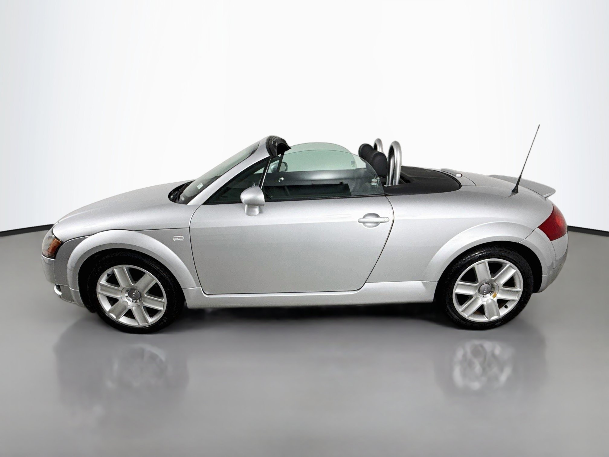 Used 2005 Audi TT 1.8T FWD image 4