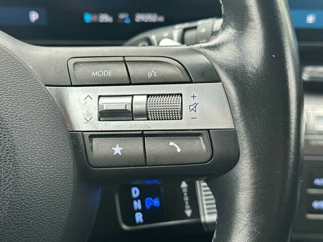 Used 2024 Hyundai Kona SEL FWD image 30