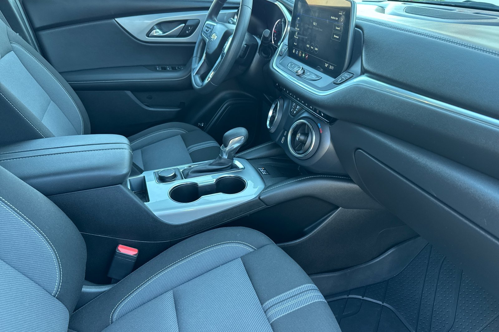 Used 2024 Chevrolet Blazer LT w/ Redline Edition FWD image 19