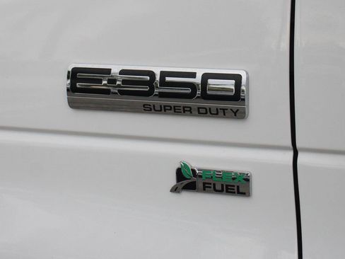 Used 2014 Ford E-350 and Econoline 350 Super Duty w/ Power Windows & Locks Group image 38