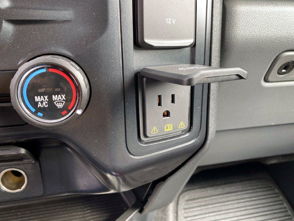 Used 2025 Ford F550 4x4 Regular Cab Super Duty image 22