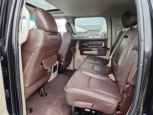 Used 2017 RAM 3500 Laramie Longhorn image 13