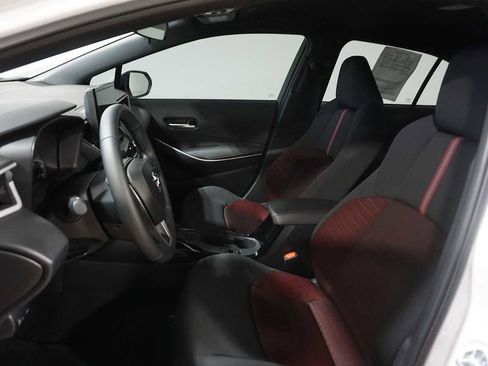 Used 2024 Toyota Corolla SE image 14