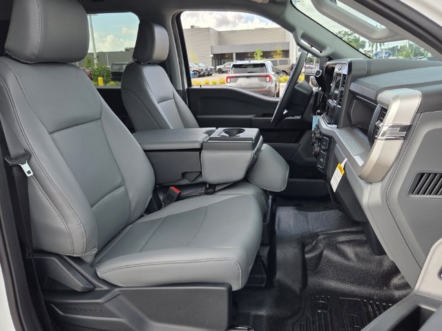 New 2026 Ford F350 XL w/ XL Chrome Package AWD/4WD image 18