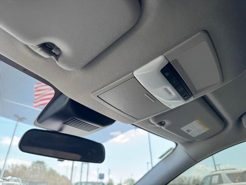 Used 2025 Nissan Sentra SV image 24