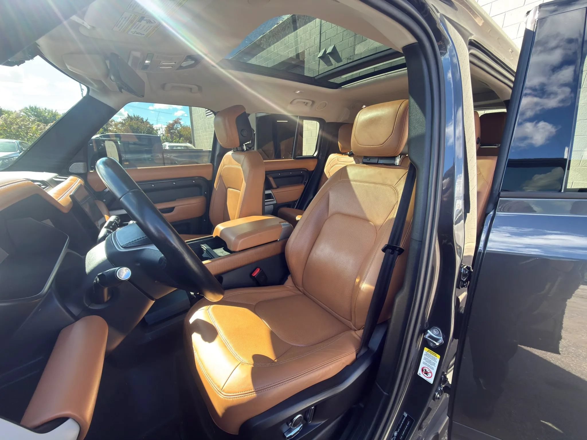 Used 2023 Land Rover Defender 130 First Edition AWD/4WD image 15
