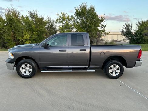 Used 2016 RAM 1500 ST w/ SXT Appearance Group image 9