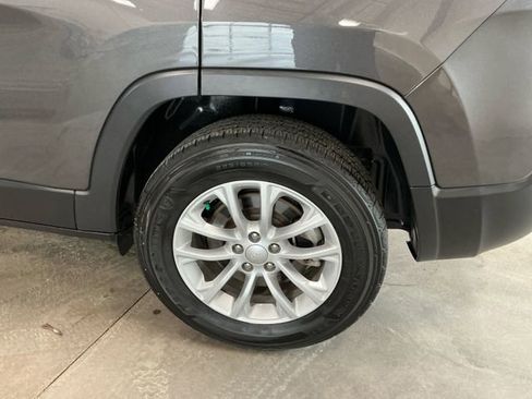 Used 2022 Jeep Cherokee Latitude Lux w/ Sun & Sound Group AWD/4WD image 20