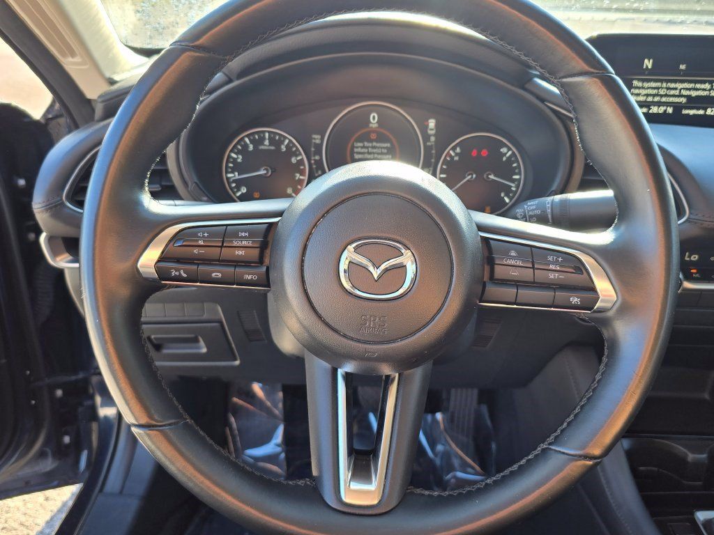 Used 2025 MAZDA MAZDA3 s FWD image 17