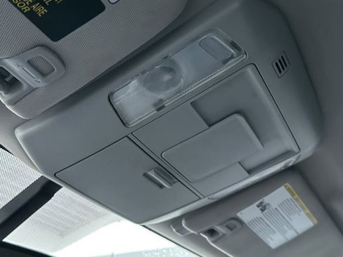 Used 2017 Toyota Tundra Limited image 23