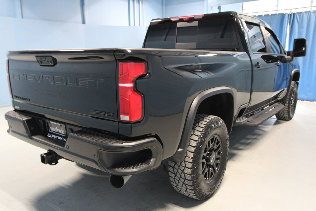 Used 2025 Chevrolet Silverado 2500 ZR2 w/ Technology Package AWD/4WD image 38