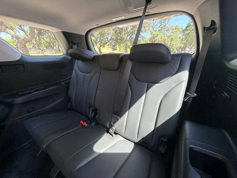 Used 2025 Hyundai Palisade SEL AWD/4WD image 17