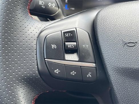 Used 2024 Ford Escape ST-Line image 13