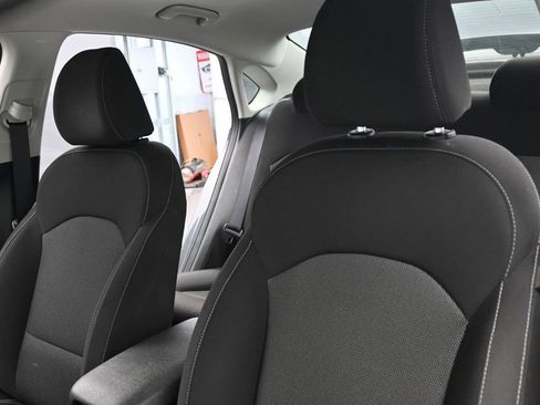 Used 2024 Kia Forte LXS w/ LXS Technology Package image 9