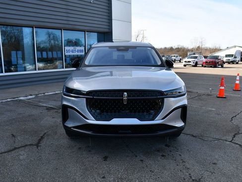 New 2026 Lincoln Nautilus Premier AWD/4WD image 10