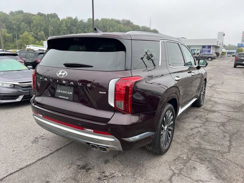 Used 2024 Hyundai Palisade Calligraphy image 5