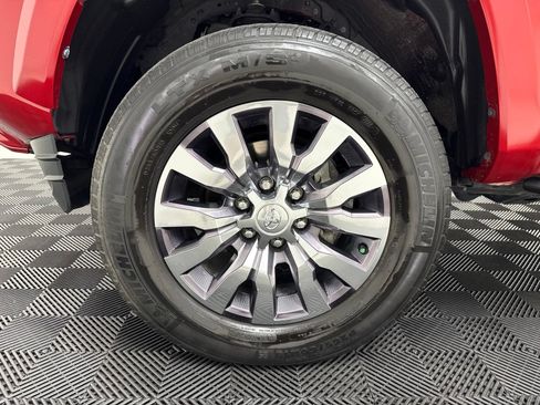 Used 2023 Toyota Tacoma Limited AWD/4WD image 15
