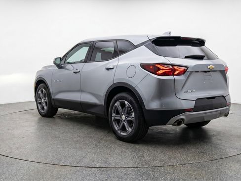 Used 2025 Chevrolet Blazer LT FWD image 6