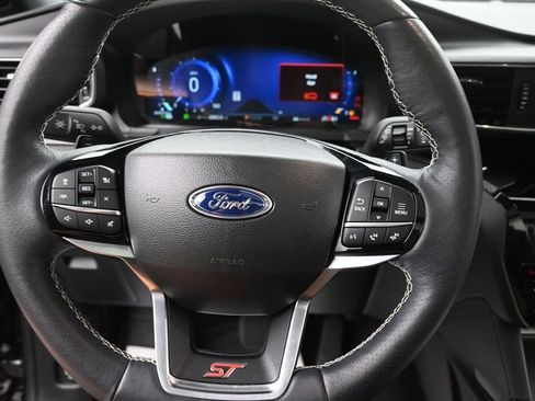 Used 2023 Ford Explorer ST w/ Equipment Group 401A AWD/4WD image 28