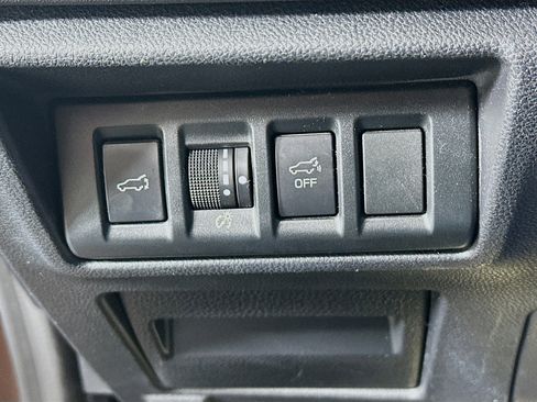 Used 2020 Subaru Outback Limited w/ Popular Package #2 AWD/4WD image 17