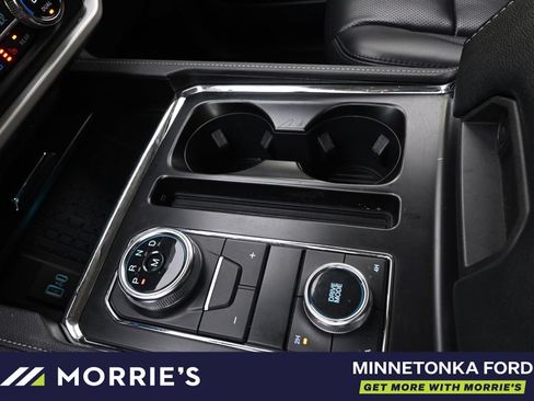 Used 2022 Ford Expedition XLT AWD/4WD image 33