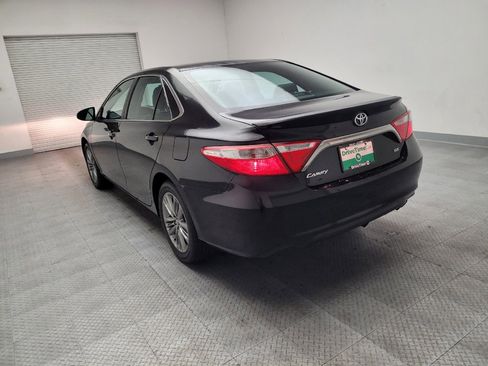 Used 2017 Toyota Camry SE FWD image 5