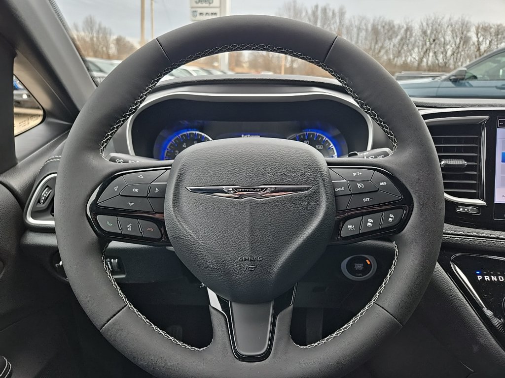 New 2026 Chrysler Pacifica Select w/ S Appearance Package FWD image 41