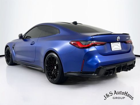 Used 2023 BMW M4 Coupe w/ M Carbon Exterior Package RWD image 5