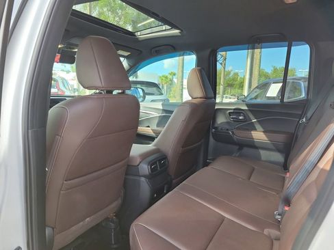 Certified 2024 Honda Ridgeline RTL image 11