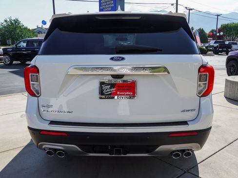 Used 2021 Ford Explorer Platinum w/ Equipment Group 601A AWD/4WD image 7