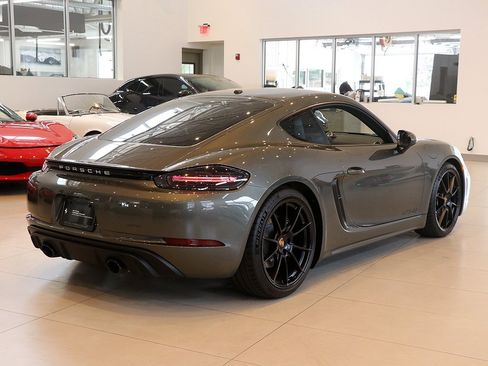 Used 2025 Porsche 718 Cayman GT4 image 25