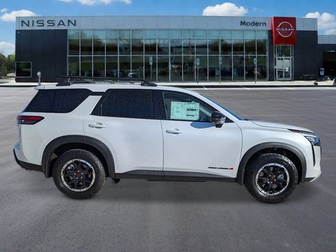 New 2026 Nissan Pathfinder Rock Creek AWD/4WD image 6