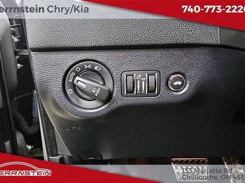 Used 2017 Dodge Charger R/T image 44