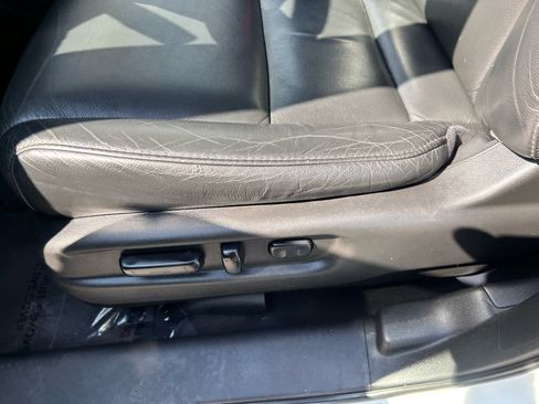 Used 2019 Honda Pilot Touring image 11