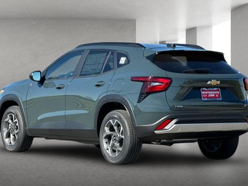 Used 2026 Chevrolet Trax LT w/ Driver Confidence Package FWD image 6