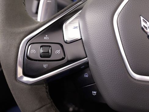 Used 2022 Chevrolet Corvette Stingray Coupe w/ 1LT image 35