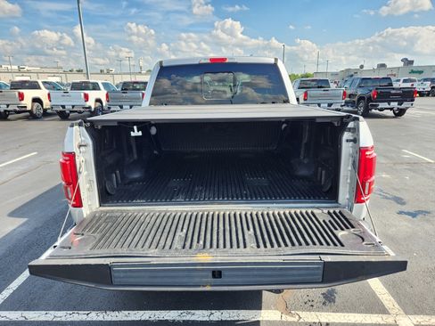 Used 2016 Ford F150 Lariat w/ Equipment Group 502A Luxury AWD/4WD image 10